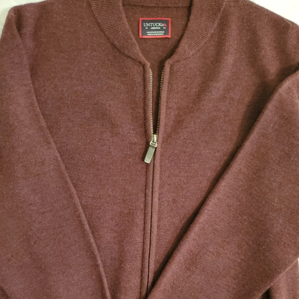 Untuckit wool cardigan